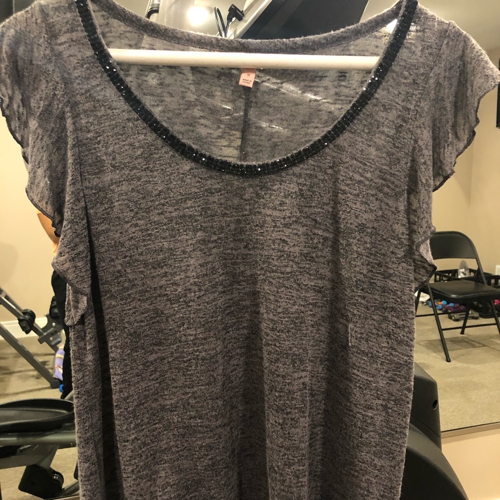 Gray Top